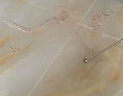 营口瓷砖空鼓维修公司分享粘合剂选择不当在瓷砖铺贴过程中可能导致以下问题
