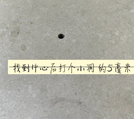 营口瓷砖空鼓维修公司专业解答在瓷砖铺贴过程中，如果砂料搅拌不均匀，将会带来以下问题